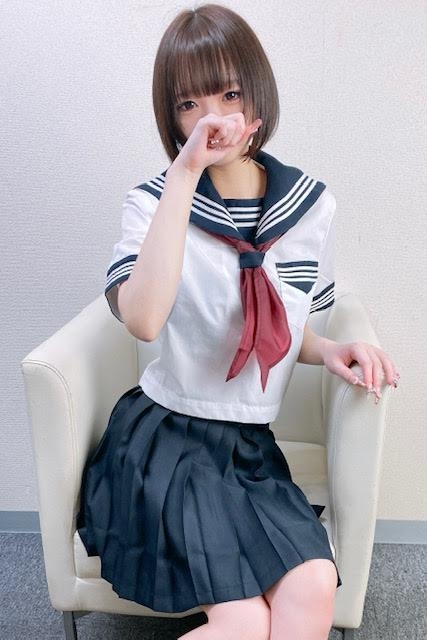 みい